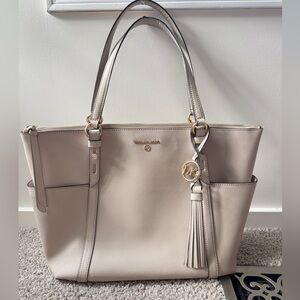 Michael Kors tote purse